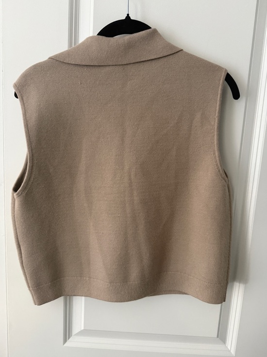 Abercrombie & Fitch Luxeloft sleeveless notch neck top taupe - Picture 4 of 4